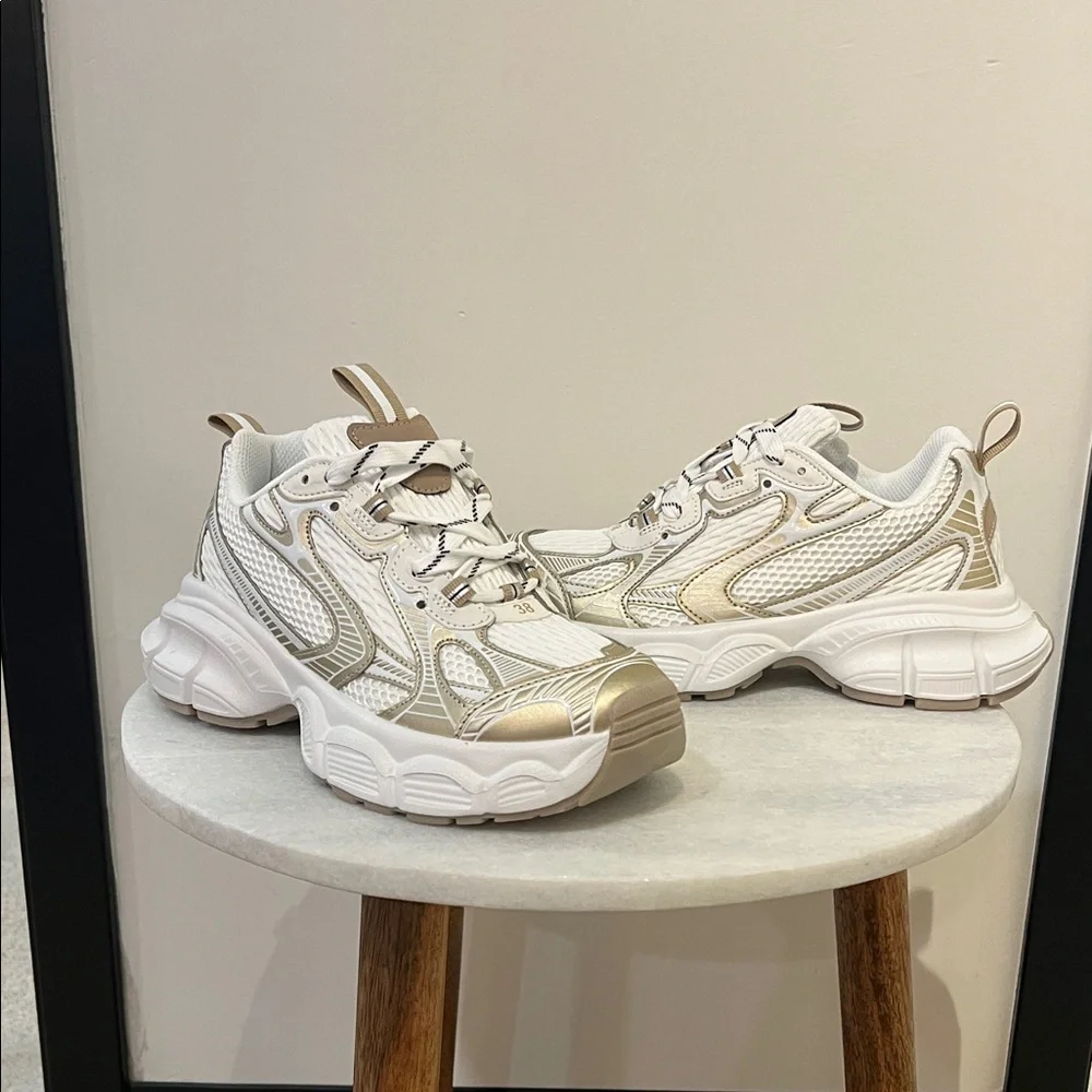 Elegant Women's Sneakers in White and Gold - Picture 4 of 5